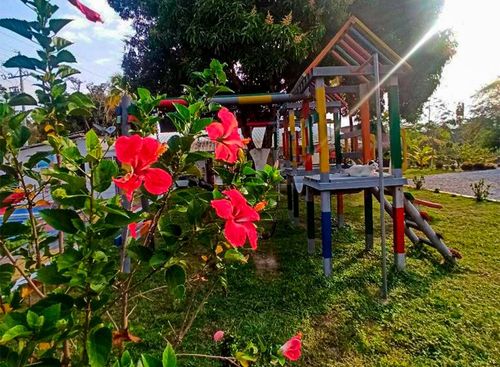 Desde Bucaramanga: Hacienda Nápoles y Santorini
