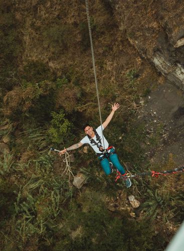 Bungee Jumping 140 mts