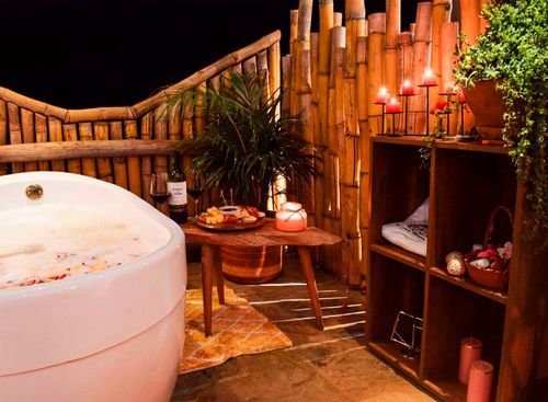The Luxury Glamping Star