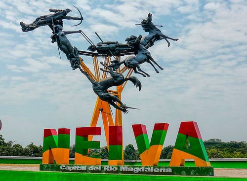 Desde Bucaramanga: Huila y San Agustín (Parque arqueológico San Agustín y Mirador la Mano Gigante)